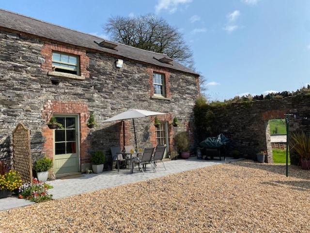 Villa Period Coachhouse Newbliss Exterior foto
